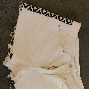 Universal Thread white short shorts